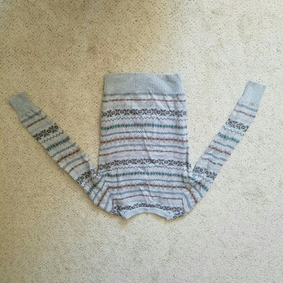 Sweater - Picture 2 of 3